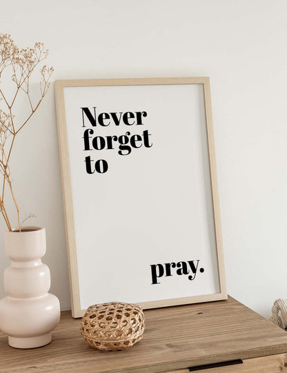 Never Forget | Text Poster